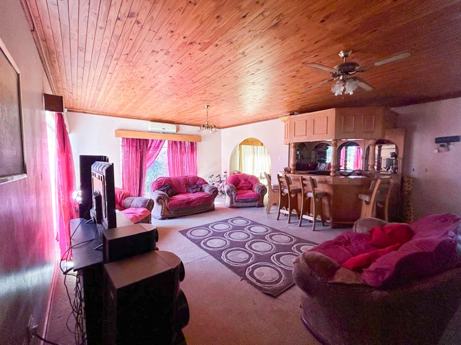 4 Bedroom Property for Sale in Parys Free State